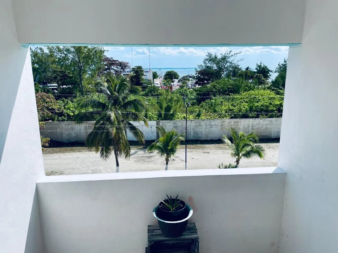 Punta Me Apartments & Rooms Near Punta Sam Ferry Beach カンクン メキシコ