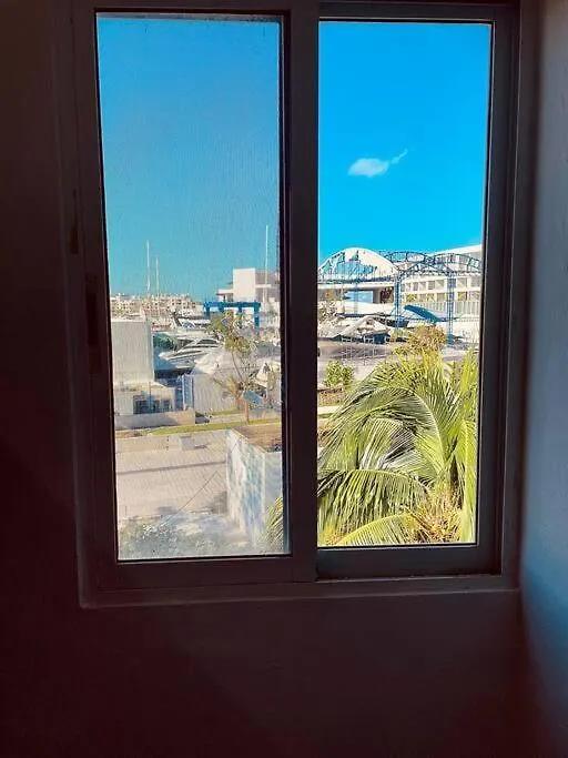 Punta Me Apartments & Rooms Near Punta Sam Ferry Beach カンクン メキシコ