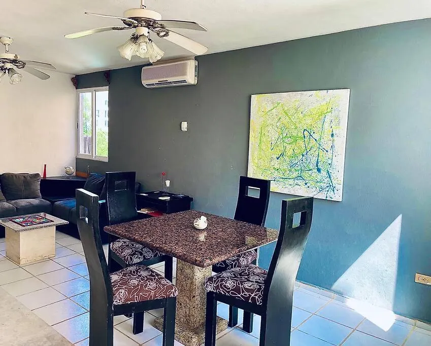 Punta Me Apartments & Rooms Near Punta Sam Ferry Beach カンクン 0*,  メキシコ